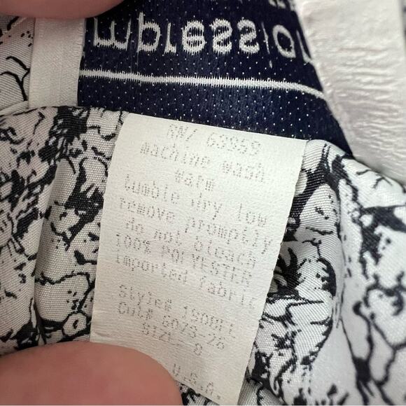 Vintage 80s floral button down blouse black white v-neck size 8 - Picture 6 of 6